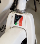 Sticker 3D Gel flexibel selbstklebend Tricolore 45x36mm Vespa / Piaggio